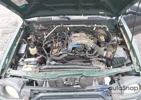 2002 Nissan Xterra Xe z USA, uszkodzony, nr VIN 5N1ED28T32C546549